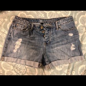 GAP Sexy Boyfriend Shorts Size 6